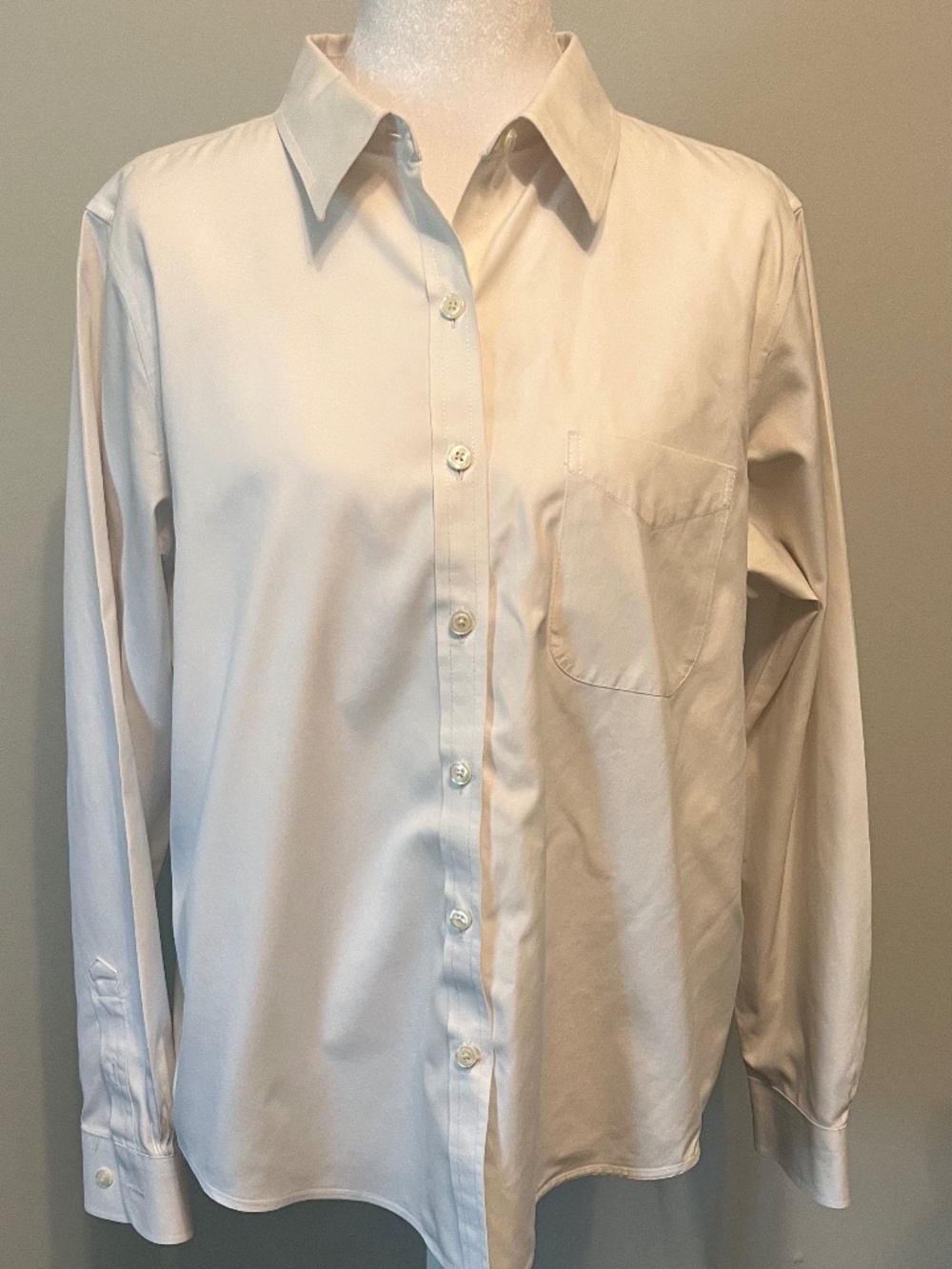 L.L. Bean Women's White Button Down Shirt Wrinkle Resistant Sz M